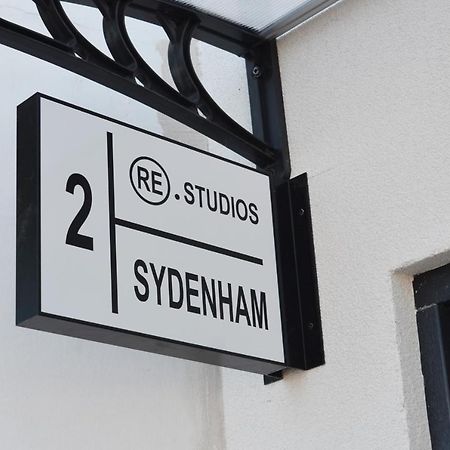 Lovely Studio Apartment With Access For Wheel-Chairs In Sydenham London Exterior foto